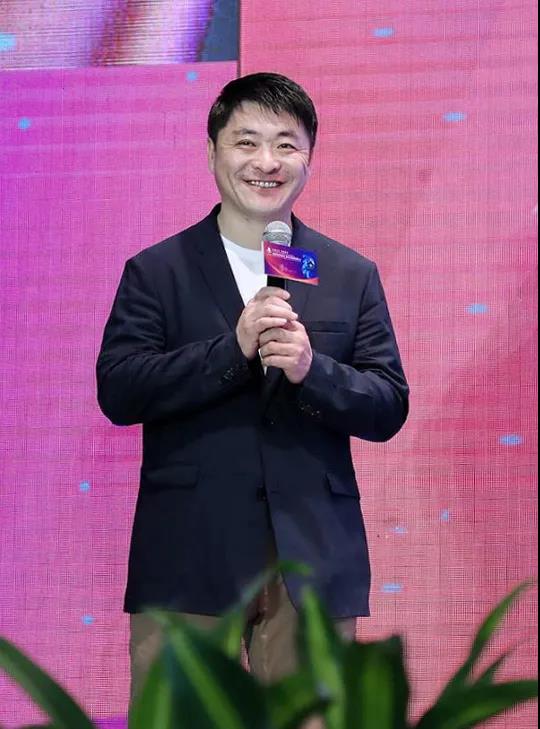 东城区领导为百强企业颁奖,视联动力获嘉奖!